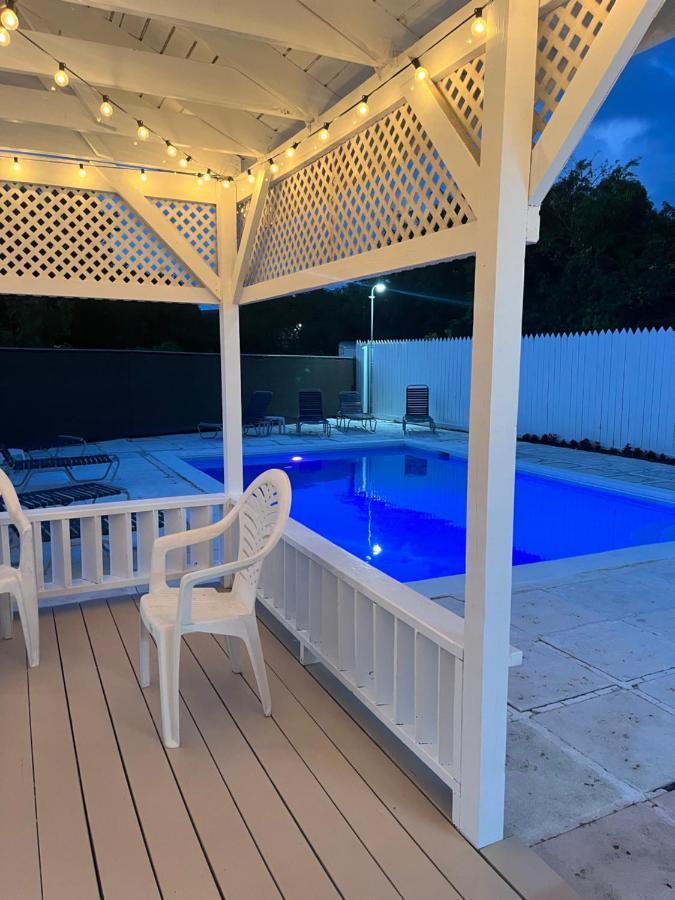 Tropical Hideaway Apartment Насау Екстериор снимка