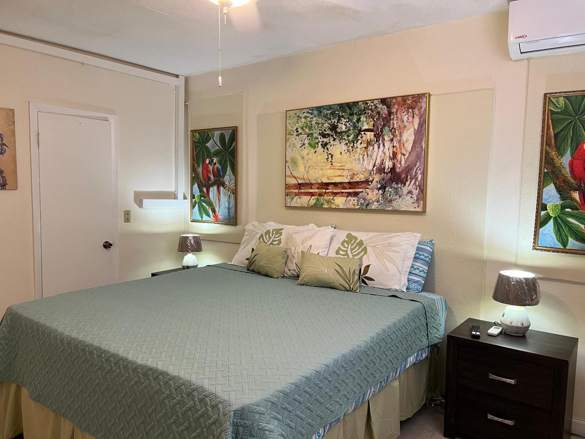 Tropical Hideaway Apartment Насау Екстериор снимка