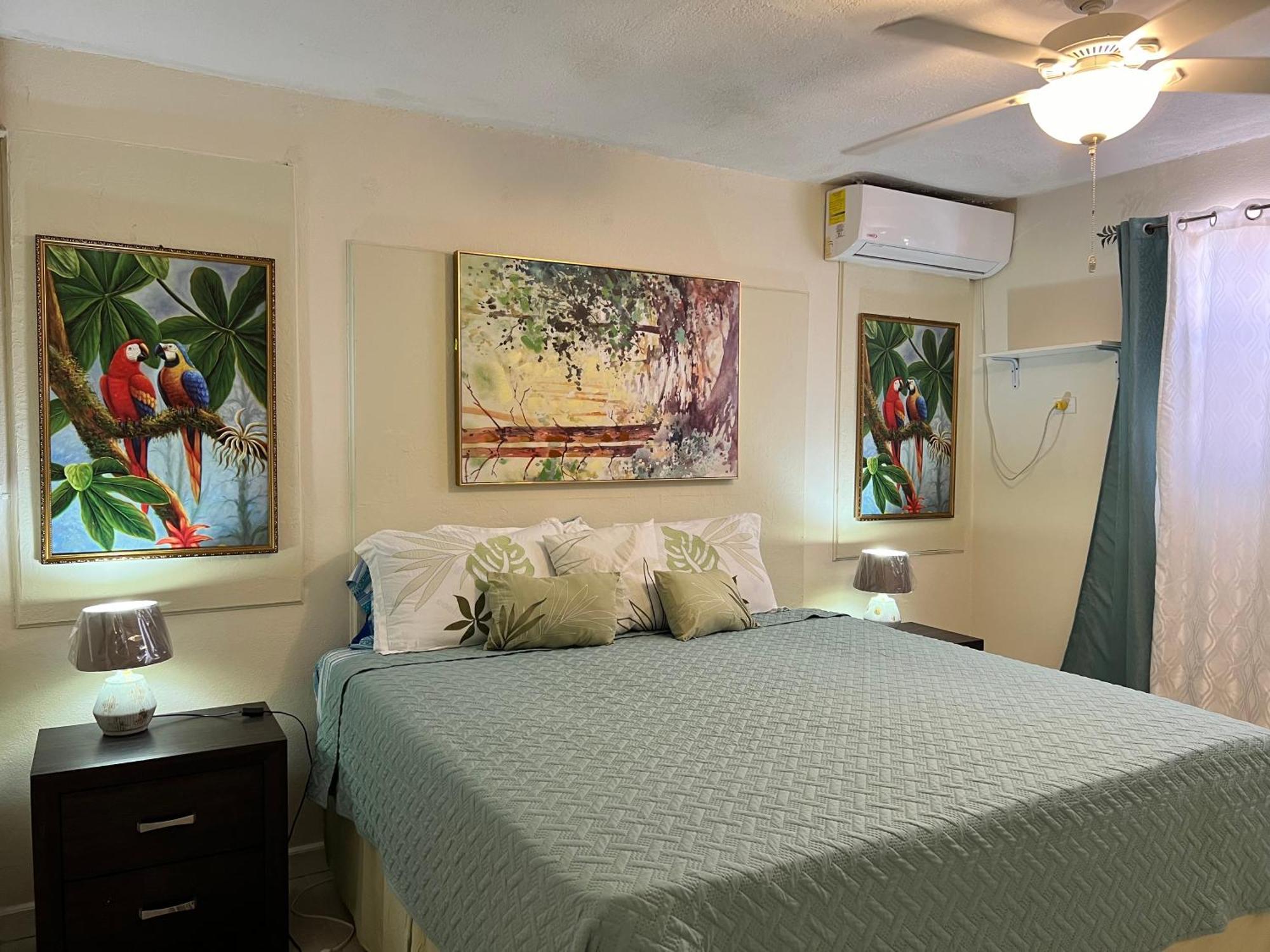 Tropical Hideaway Apartment Насау Екстериор снимка