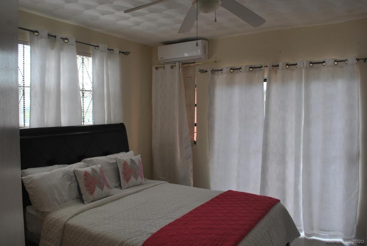 Tropical Hideaway Apartment Насау Екстериор снимка